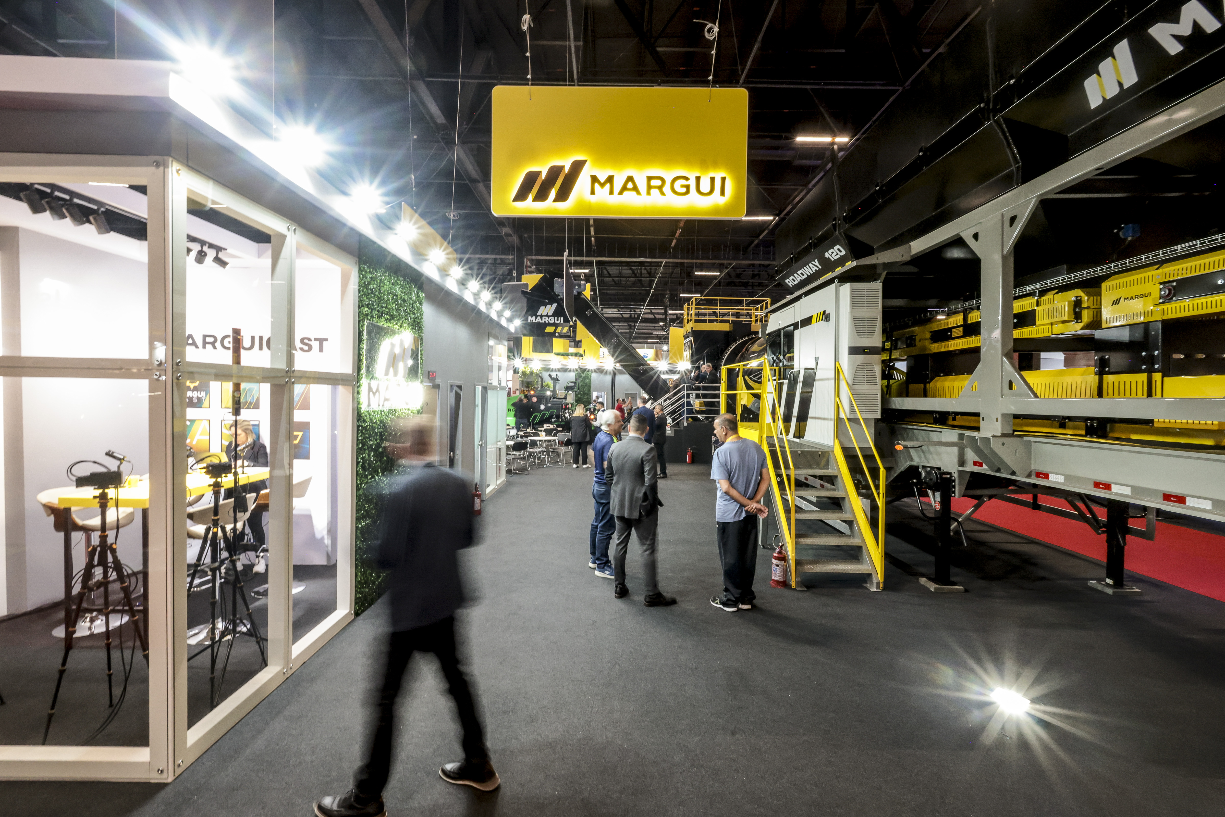 Margui marca presença na Paving Expo 2025 com geração de negócios e lançamento da Roadway 120 